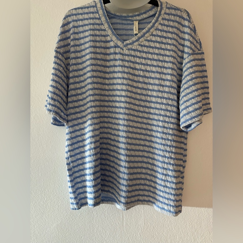 Evaless textured blouse with short sleeves white and light blue stripes,Large.